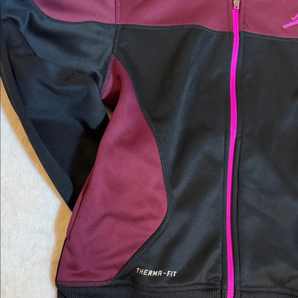 Jordan Girls Therma-FIT Zip Up Hoodie Jacket Burgundy Black Pink Activewear M
